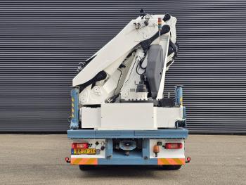 Volvo FM 420 8x2 / HMF 55 t/m CRANE + JIB